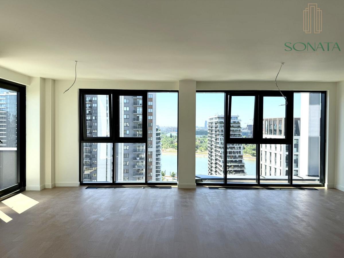 BW EDEN PENTHOUSE RIVER VIEW