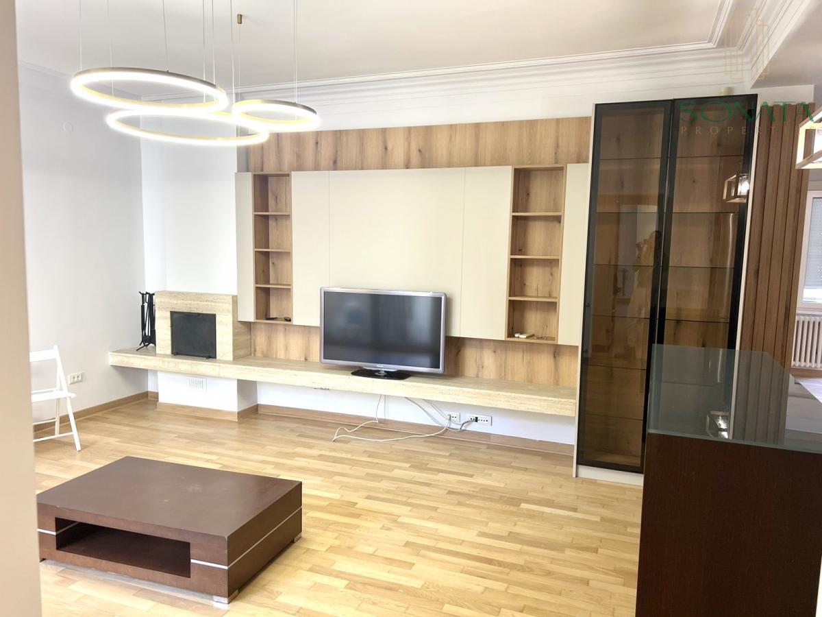 Renoviran salonac na vrhunskoj lokaciji
