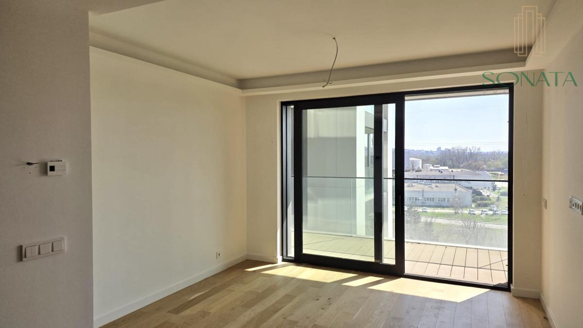 Odličan 2.5 stan od 75,62m2, Sakura Park