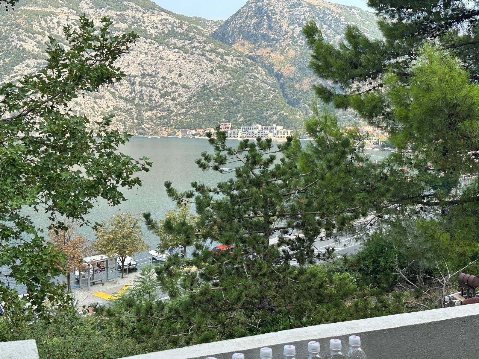 Prodajemo trosoban stan, Risan-Crna Gora, 65m²